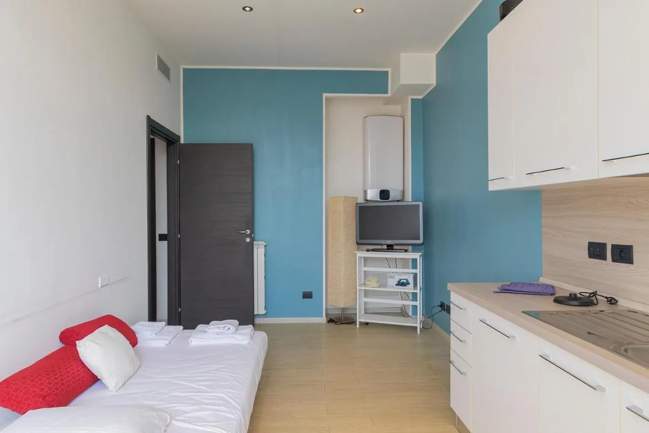 I Host Apartment - Asiago 4 Milan Italy